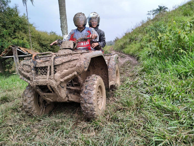 Passeio de quadriciclo