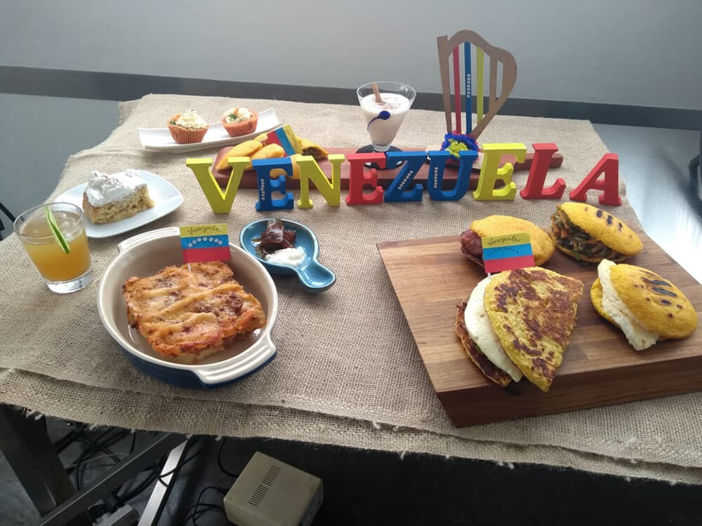 Aprenda a fazer a "Cachapa" venezuelana com imigrante - online em tempo real 1
