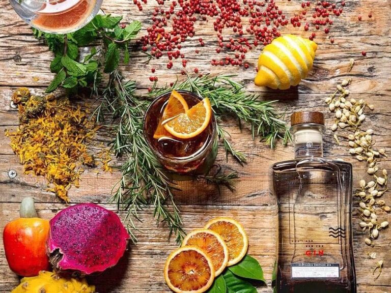 gin experience bottle 2 1