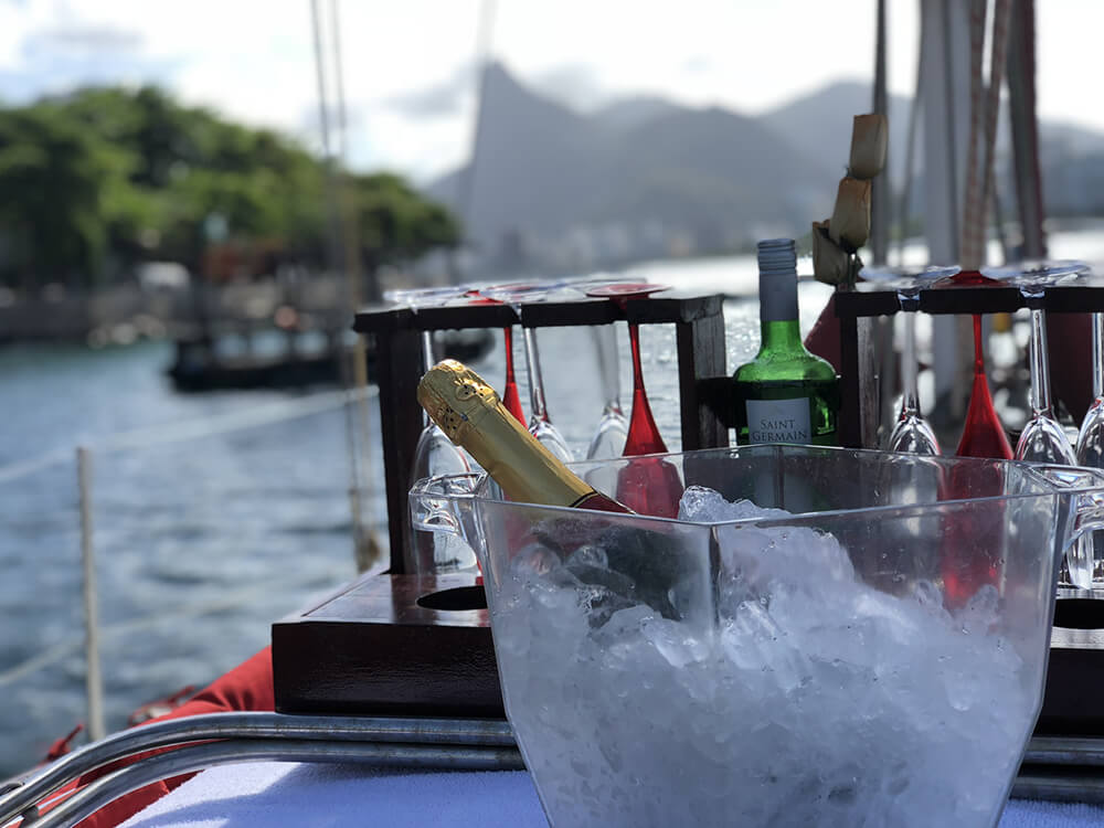 Passeio de veleiro romântico para casal - Rio de Janeiro 6