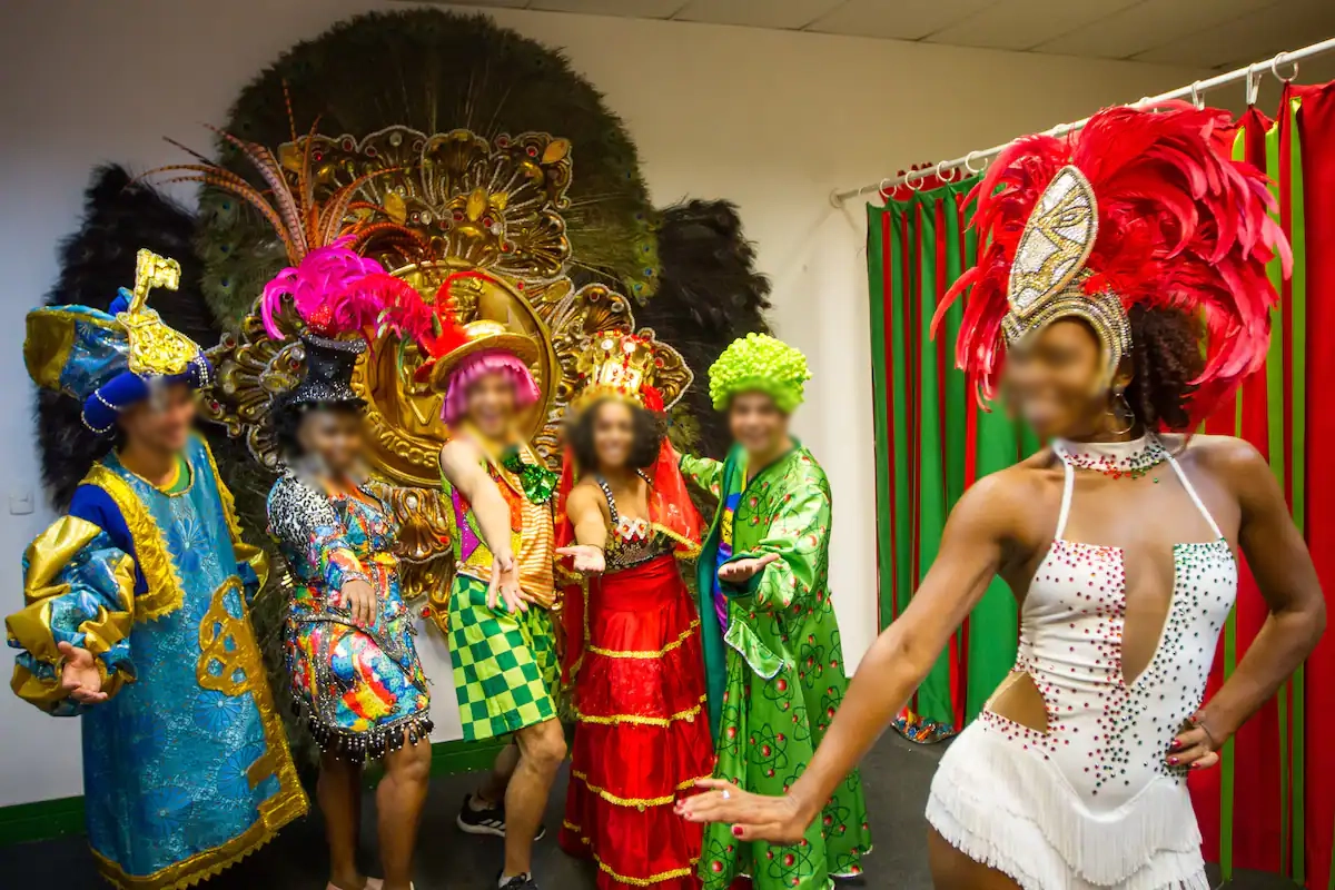 Bastidores do Carnaval na Cidade do Samba! Descubra como é por detrás de umas das festas mais tradicionais do brasileiro! 4
