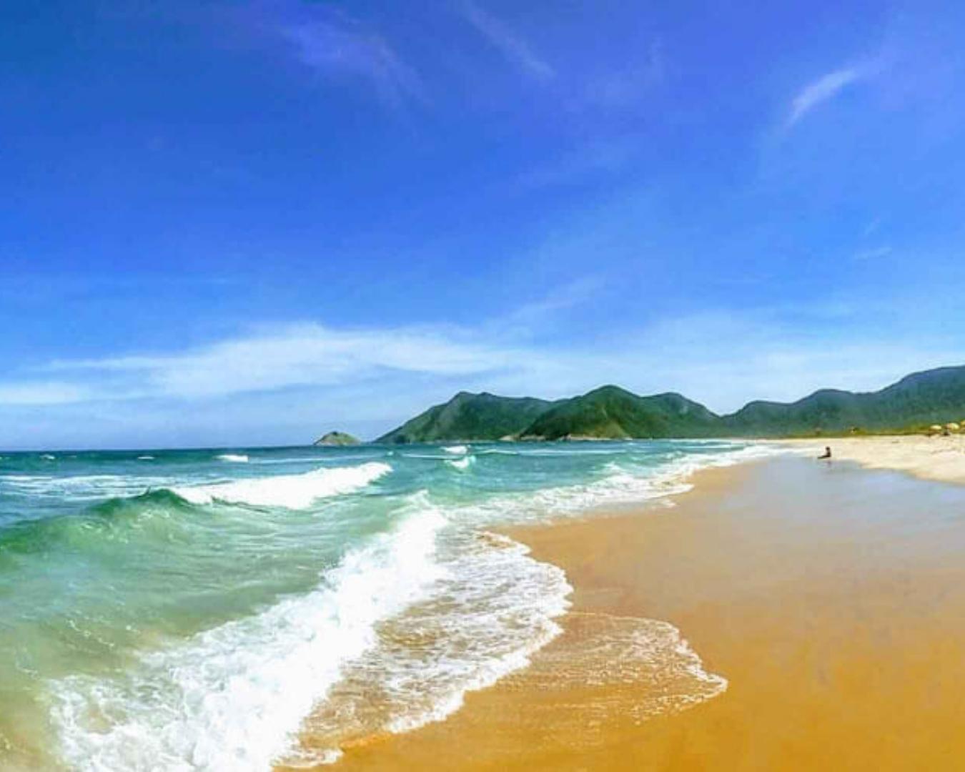 Trilha de Moto na Praia é Muito Doido no Fim de Ano ! 