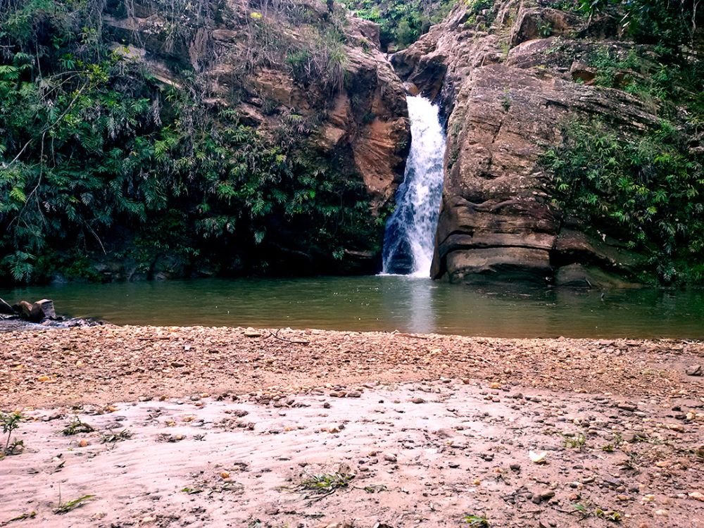 Conheça a belíssima cachoeira do Cabral 1