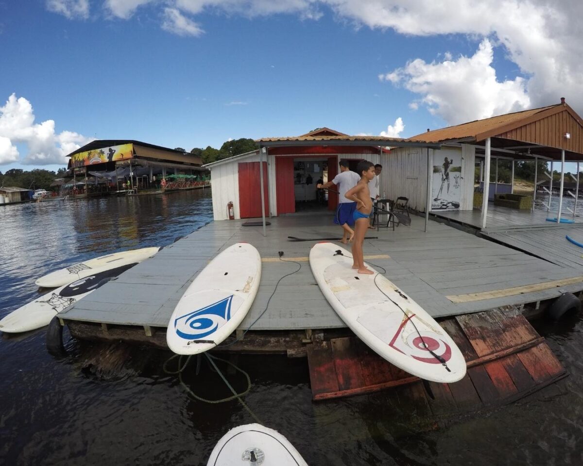 Stand up Paddle na Amazônia! Conheça e se aventure pelo Rio Negro praticando Stand Up Paddling! 3