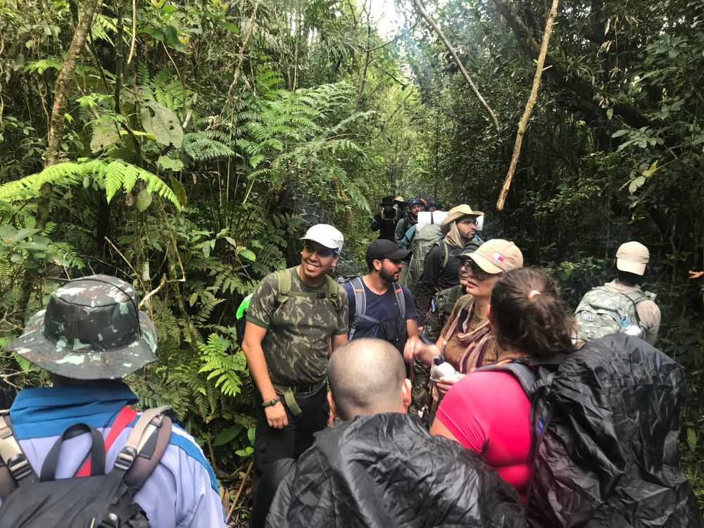 Sobrevivência na selva: Aprenda técnicas essenciais de sobrevivência em uma experiência única de 3 dias! 2