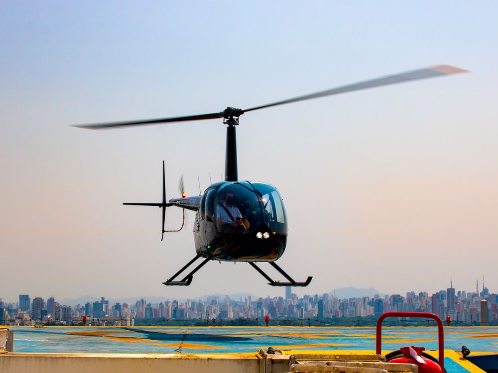 Observe São Paulo de cima por 20 min em um incrível vôo de helicóptero pelos principais pontos turísticos da cidade 1
