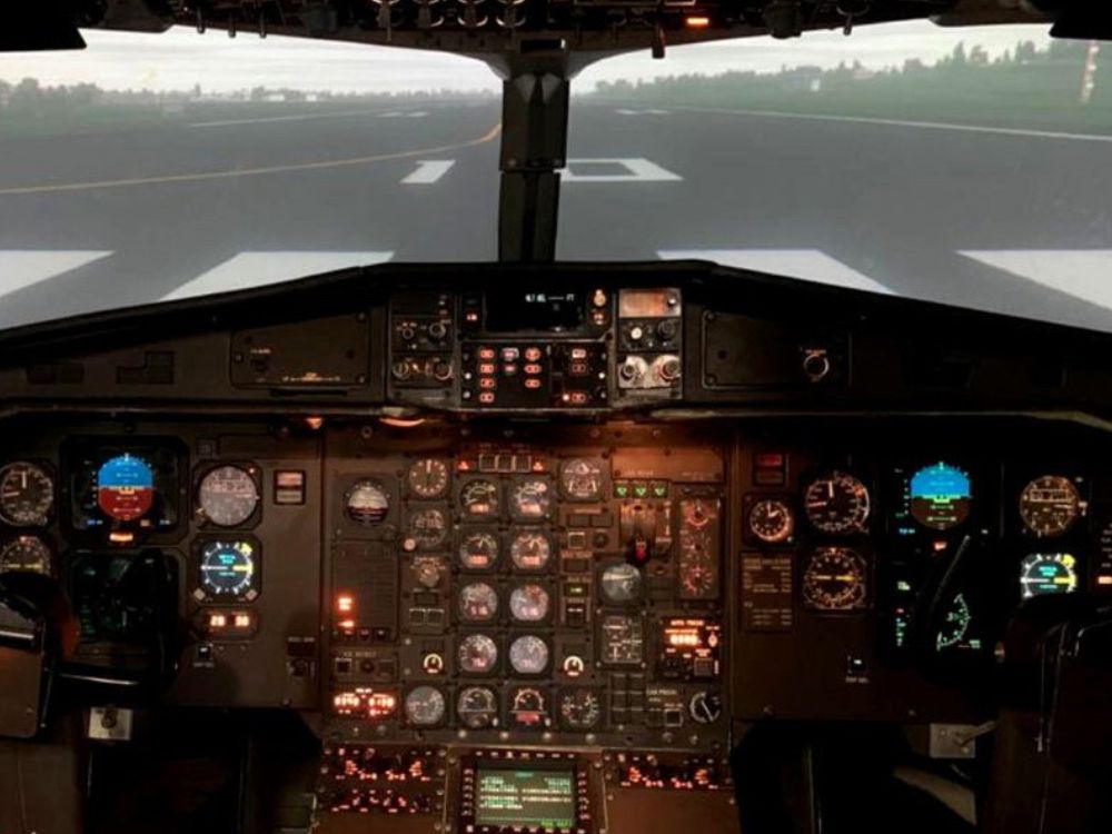 Piloto de Avião por um dia com simulador realista! 3