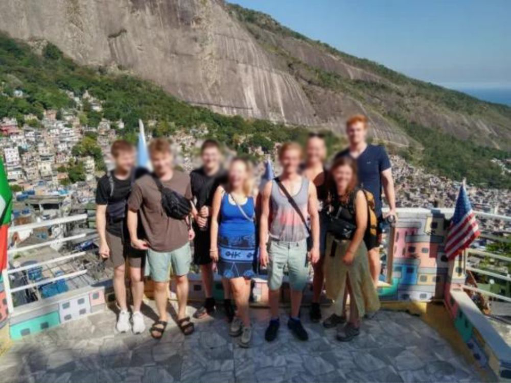 Imergindo na vida dentro da maior comunidade da América Latina: favela tour no Rio de Janeiro 2