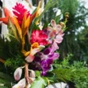Aprenda a fazer um arranjo floral do zero a partir de 8 pessoas