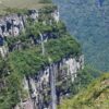 Explorando a magnitude do Cânion Fortaleza e suas quedas d'água