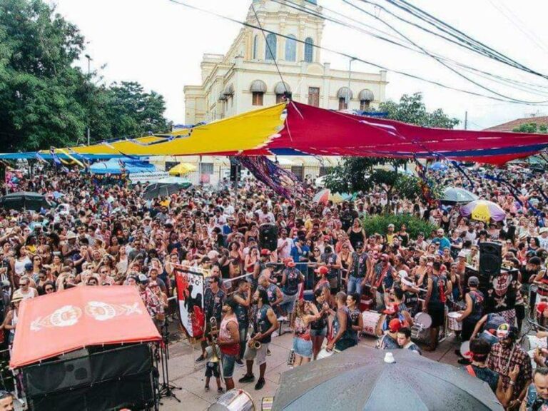 Oficina-instrumental-para-bloquinhos-de-carnaval