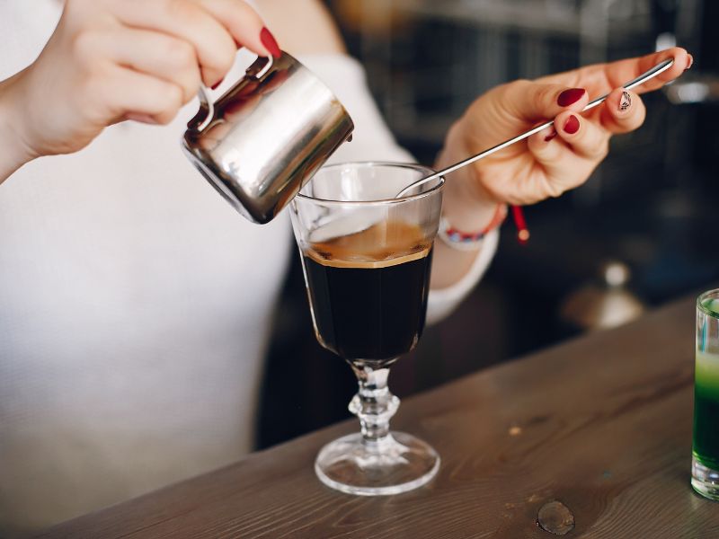 Workshop Coquetelaria, Drinks com Café - Grupo exclusivo para até 18 pessoas 35