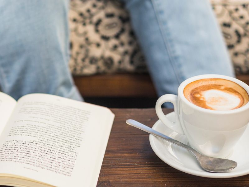 Café literário: oficina de escrita criativa em charmosa cafeteria no histórico bairro da Mooca  - Grupo exclusivo para até 20 pessoas