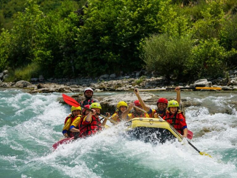 Rafting-e-Day-Use-em-sitio-no-meio-da-Mata-Atlantica-Paulista-Bote-Exclusivo
