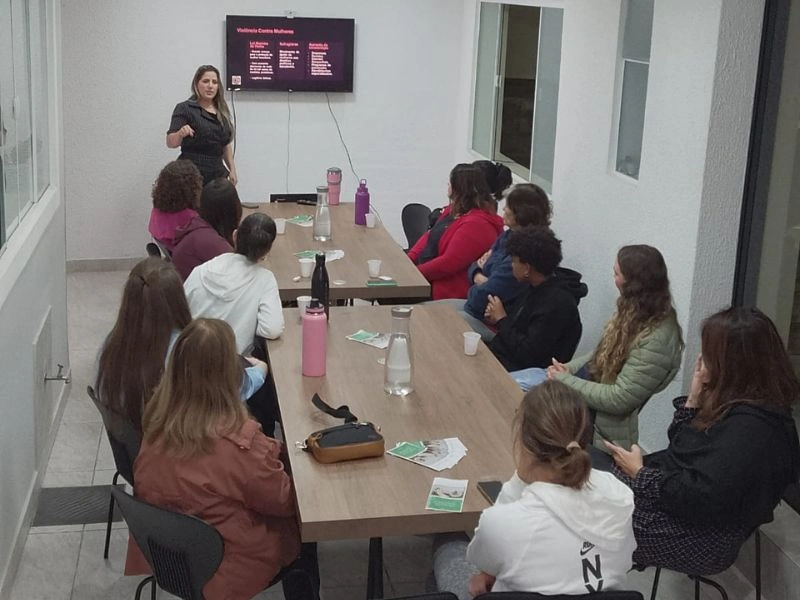Workshop Prático de Defesa Pessoal para Mulheres – Grupos até 30 Pessoas