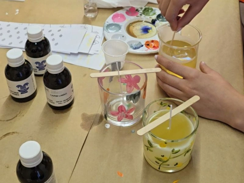 Workshop de Vela Personalizada: Pintura em Vidro & Aromas - Imagem 2